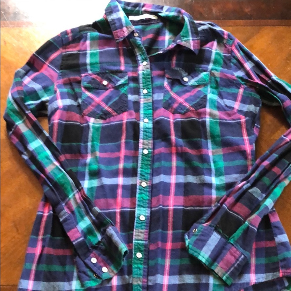 Maurice’s brand Fitted button down flannel